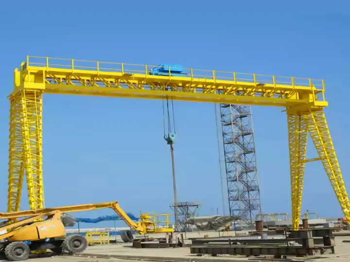 Grue à portique